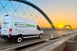 Penske Truck Leasing Ford E-Transit Sonepar