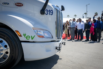 Peterbilt electric truck