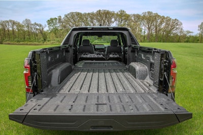2024 silverado ev rst extended Tailgate open