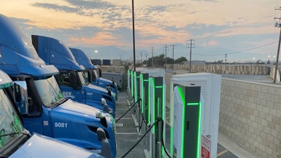 4 Gen Logistics Hyper-Fast chargers