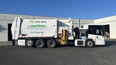 Hyzon Class 8 FCEV garbage truck parked