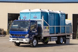 Rizon Class 4-5 Diamond Environmental Services truck