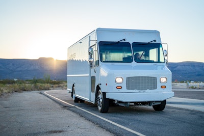 Medium-duty fleets concerned about EV range and infrastructure will soon have a new choice that aims to blend the best of both worlds.