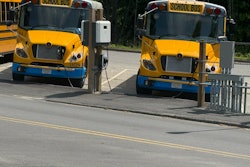Lion Electric cancels U.S. electric school bus warranties in asset sale; Quebec fleets remain covered, raising fleet risk and aftermarket concerns for U.S. buyers.