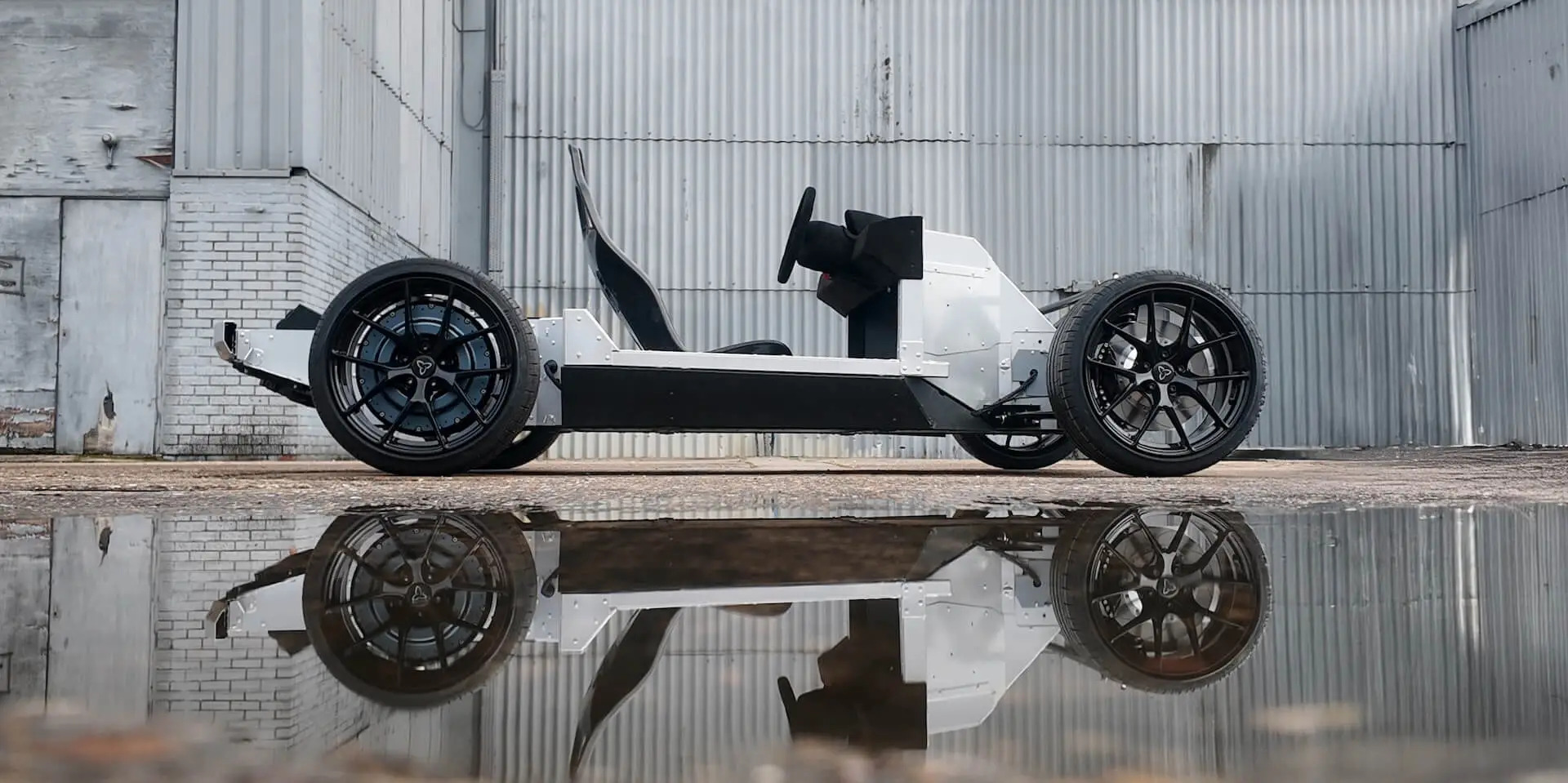 Donut Lab and WATT Electric Vehicles' new lightweight skateboard platform is engineered to accommodate a range of electric vehicle types, including commercial vehicles.