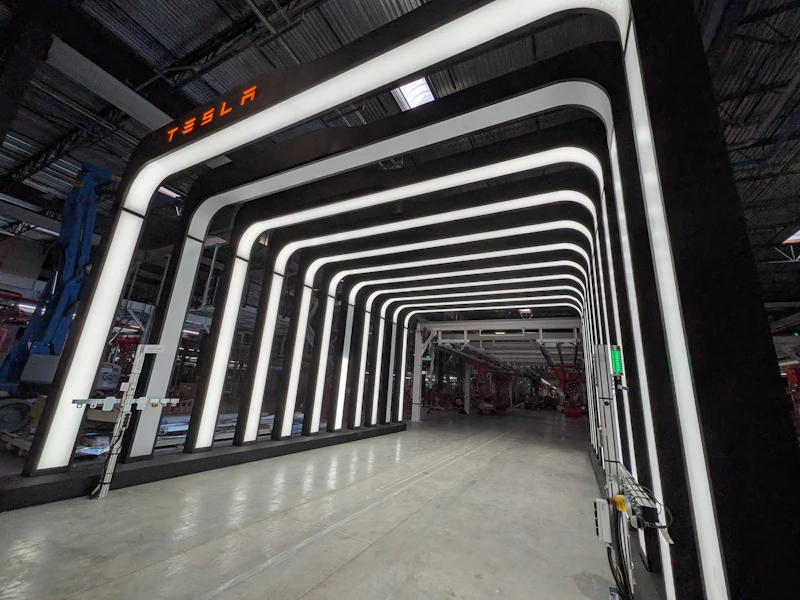 Tesla Workspaces Inside Tesla's factory building the Semi truck | Clean Trucking