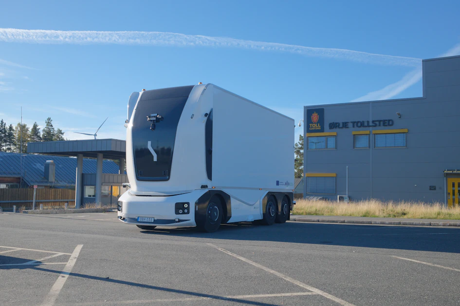 Einride taps TÜV SÜD to validate autonomous EV truck safety